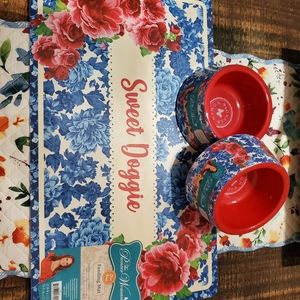Pioneer Woman Dog Bowls and Mat